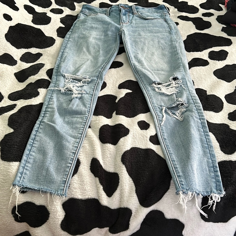 American Eagle distressed jeans